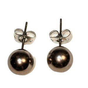 Pierced/Stud Silver Ball Earrings A286